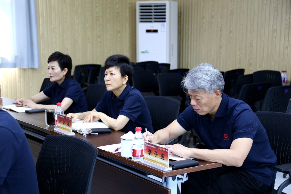 经营班子成员1.jpg